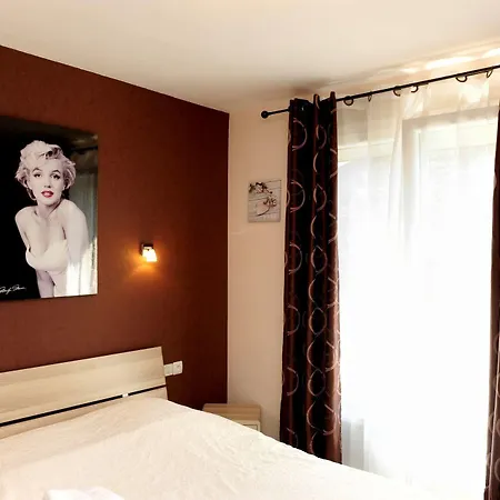 Logis Restaurant Le Franco Belge Монтерме