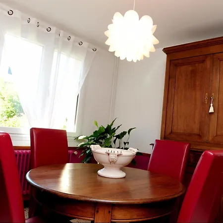 Logis Restaurant Le Franco Belge Отель Монтерме